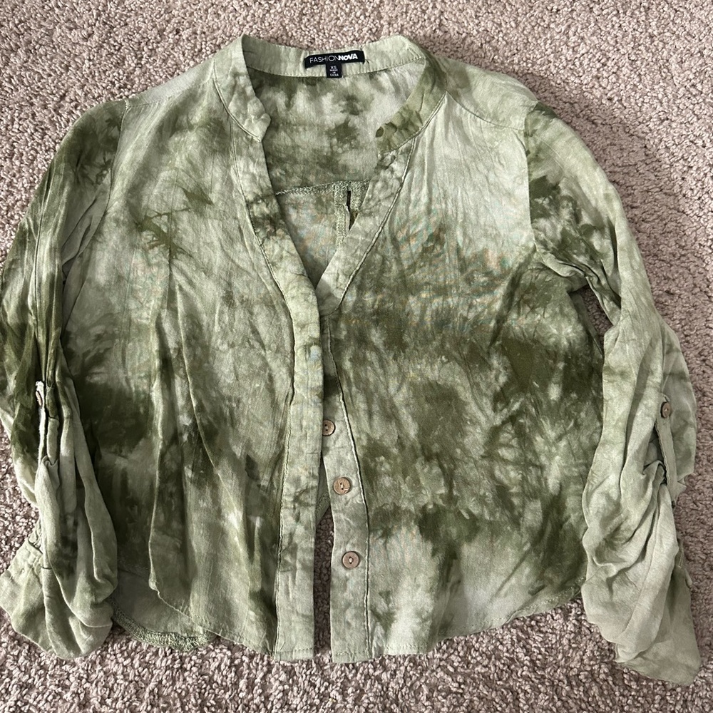 Green tie dye button down blouse - fashion nova top